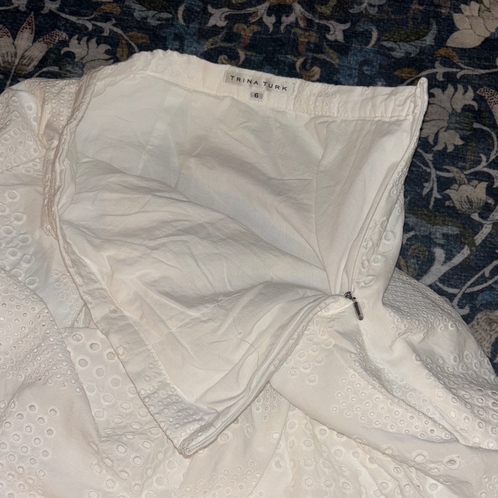 Trina Trunk Elegant White Eyelet Skirt size 6 - Picture 7 of 8